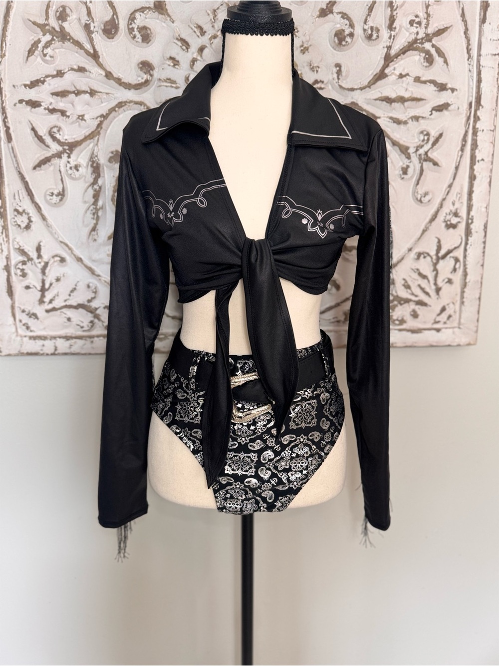 Fashion Nova Wild West Cowgirl 3-Piece Costume Black Silver L/XL